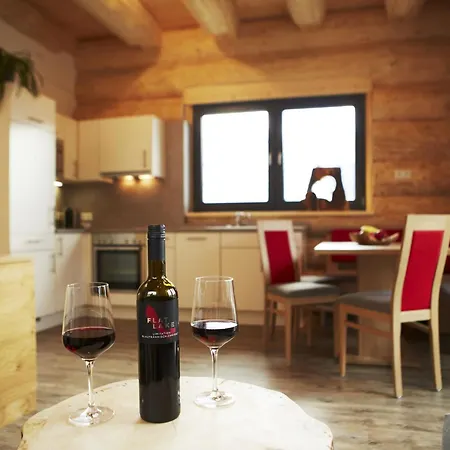 In By Slope & Sonnenbahn シャレー *