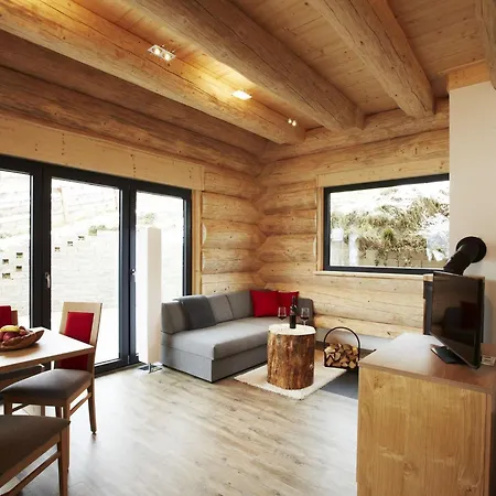 In By Slope & Sonnenbahn Chalet