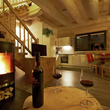 In By Slope & Sonnenbahn Ladis